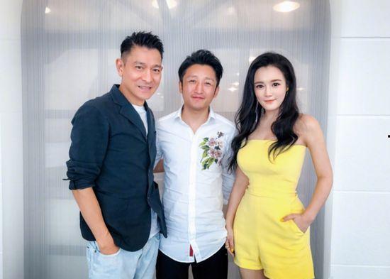 邹市明夫妇最新爆料视频,拳王背后的温馨瞬间  第1张